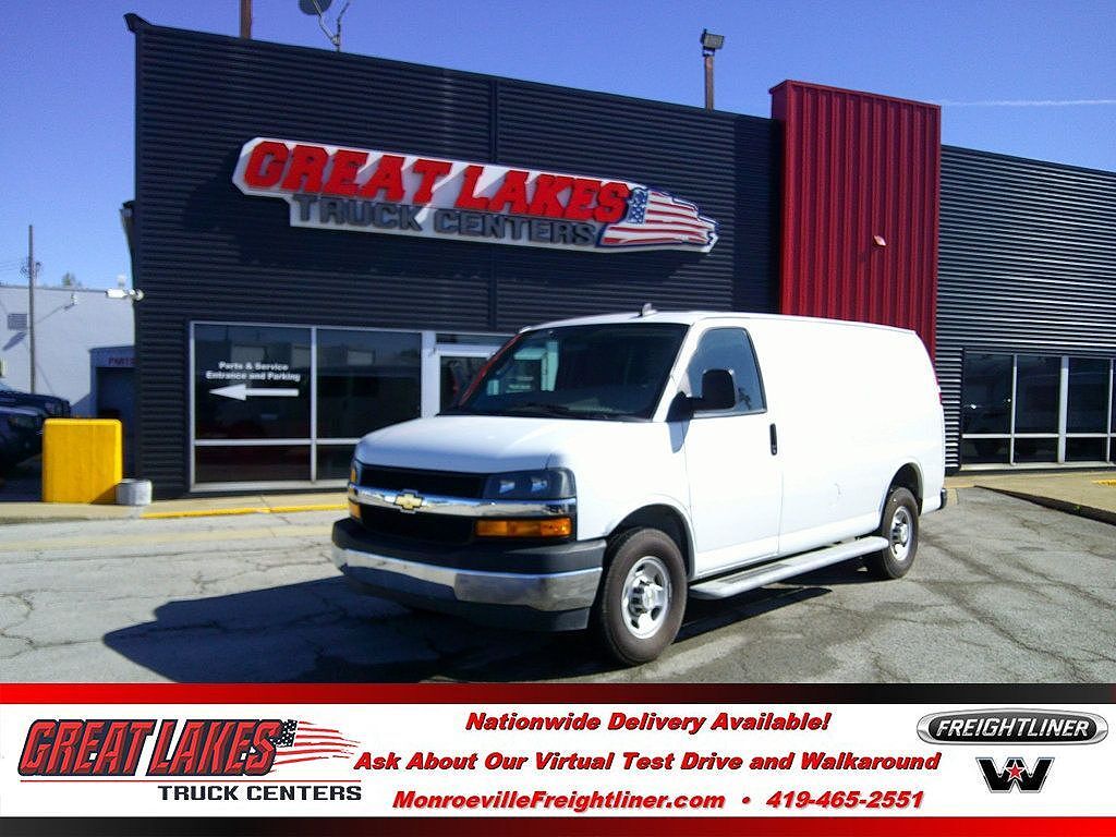 2022 CHEVROLET Express
