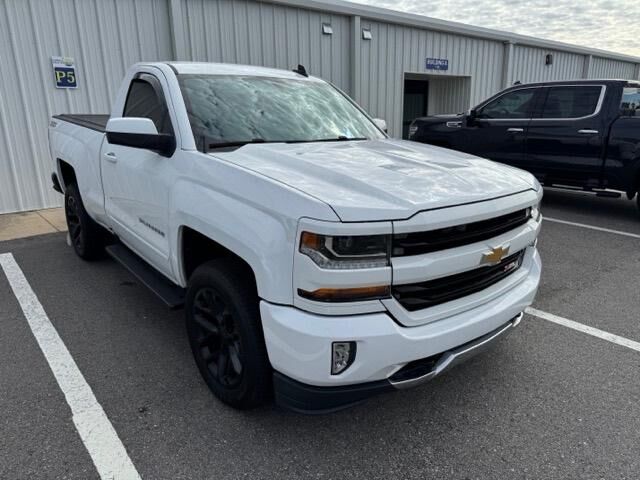 2017 CHEVROLET Silverado