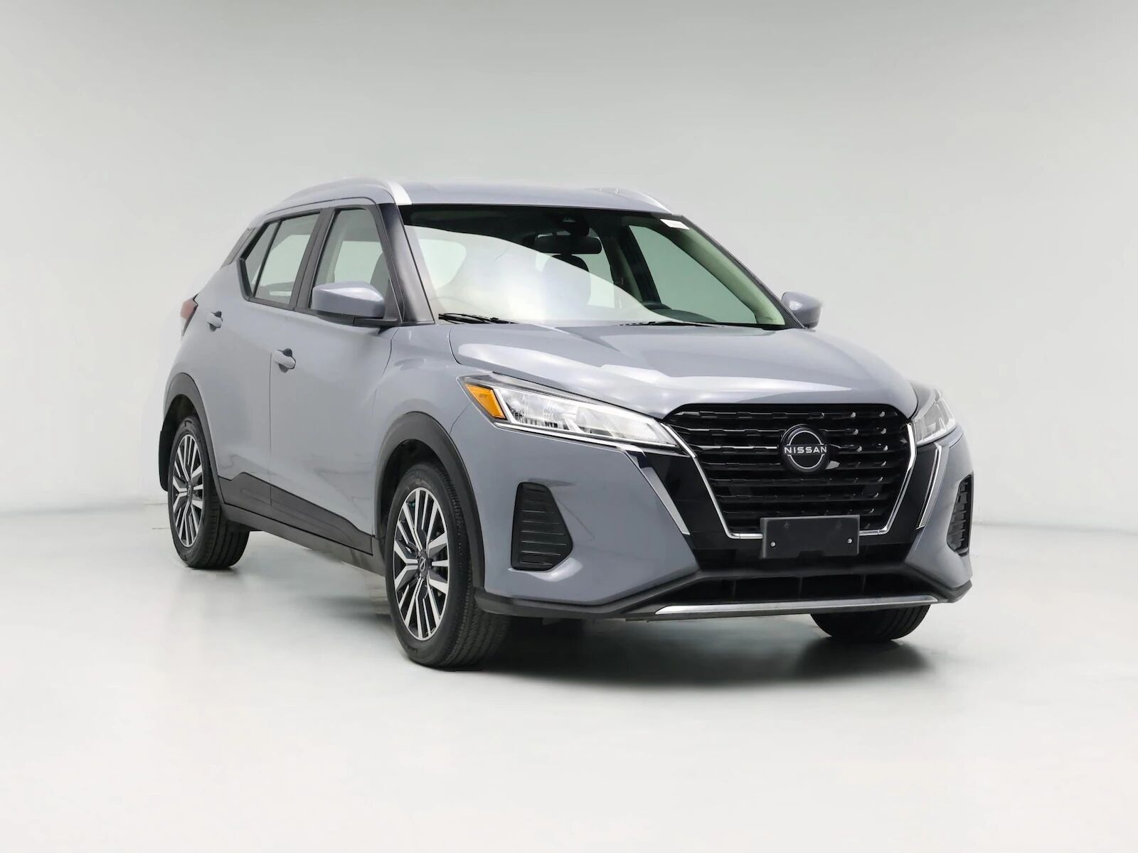 2022 NISSAN Kicks