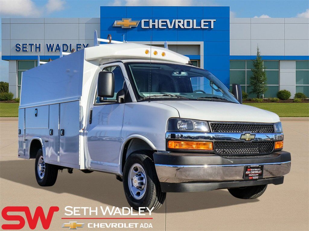 2025 CHEVROLET Express