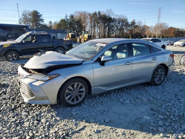 2019 TOYOTA Avalon