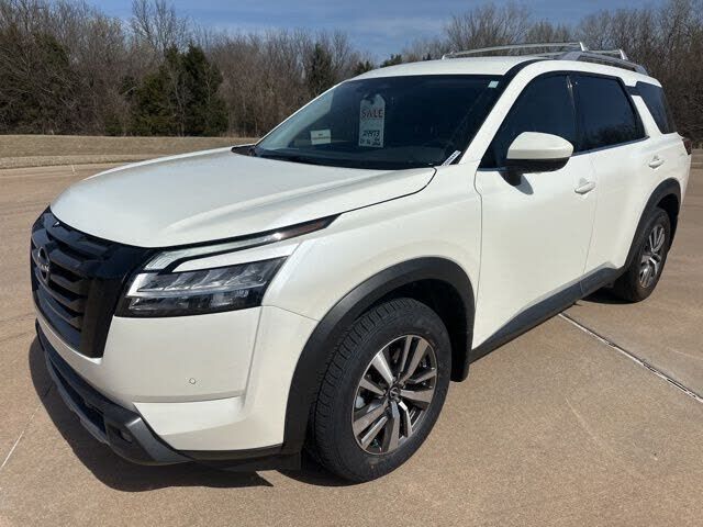 2023 NISSAN Pathfinder