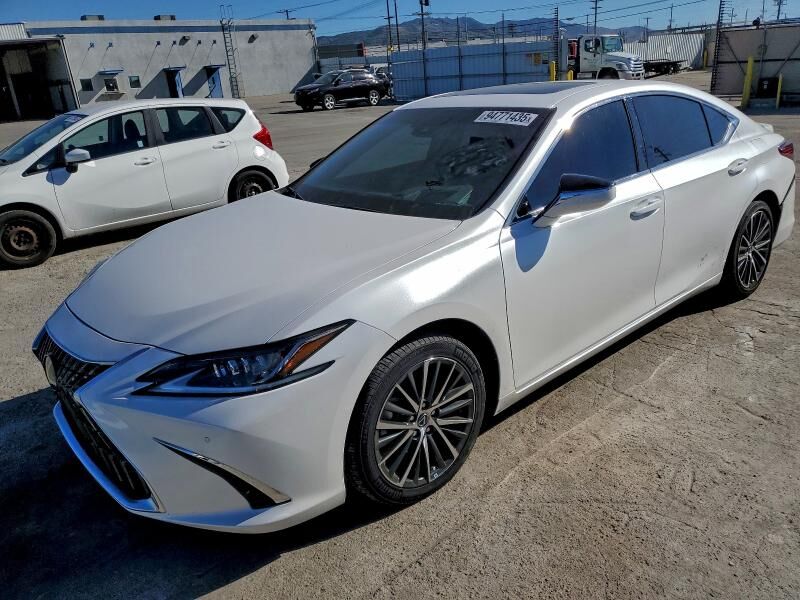 2024 LEXUS ES