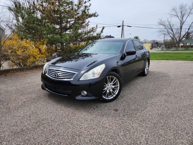 2012 INFINITI G37