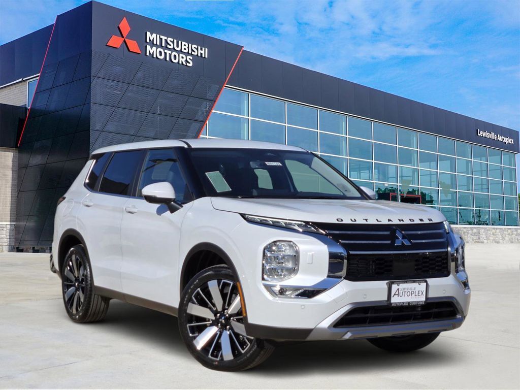 2026 MITSUBISHI Outlander