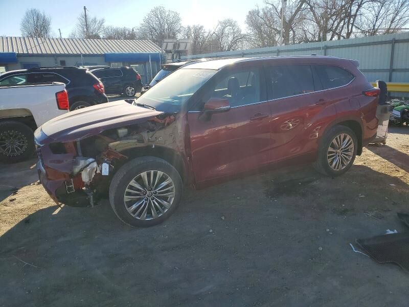 2022 TOYOTA Highlander