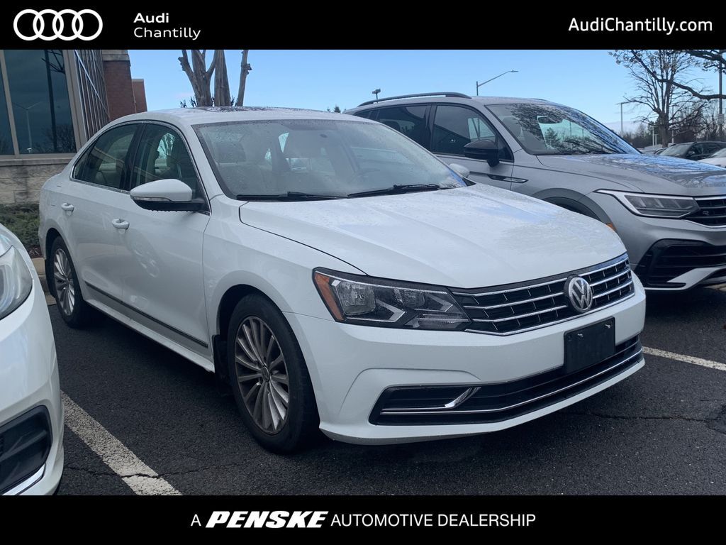 2017 VOLKSWAGEN Passat