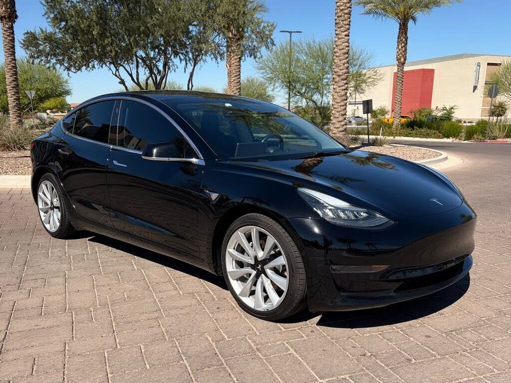 2018 TESLA Model 3
