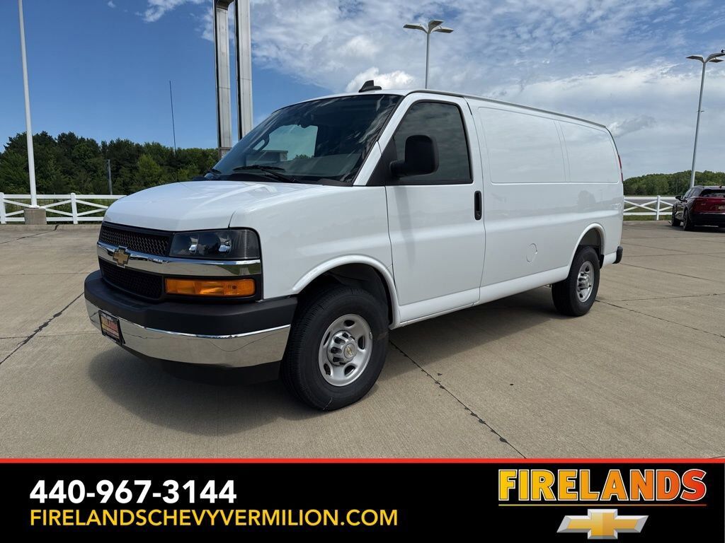 2025 CHEVROLET Express