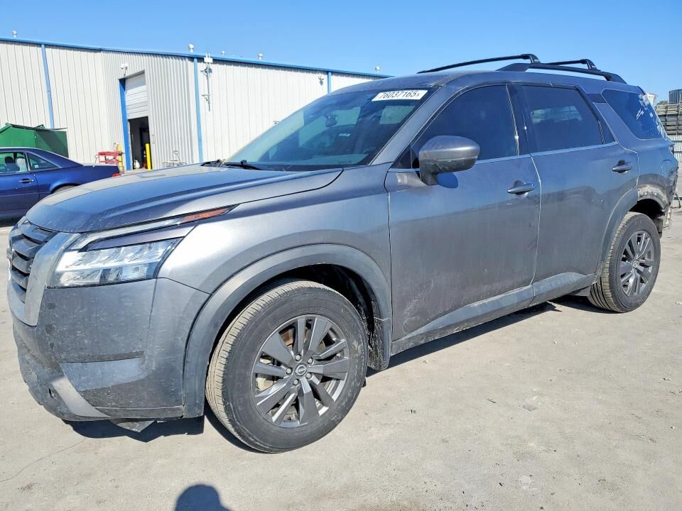 2022 NISSAN Pathfinder