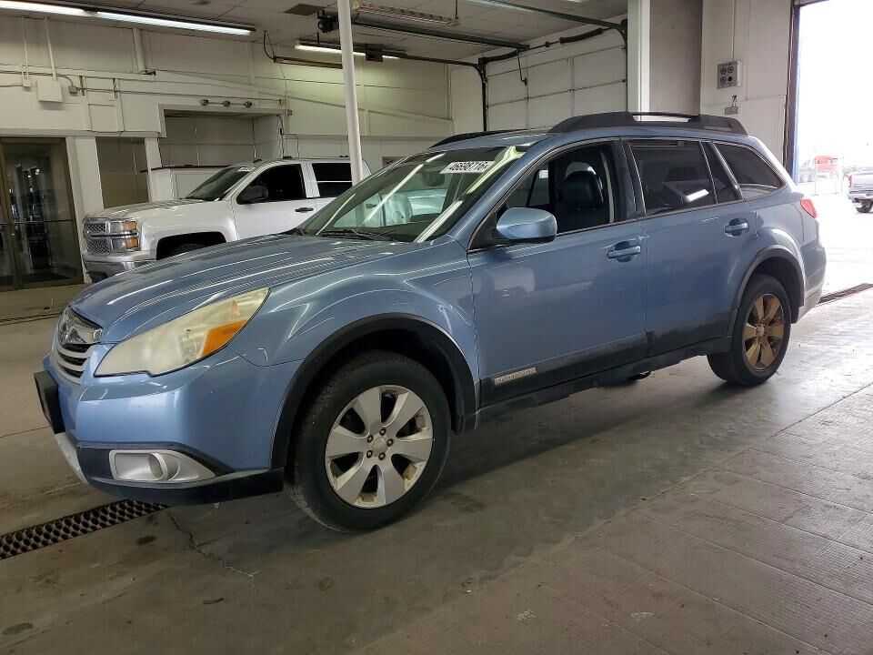 2011 SUBARU Outback