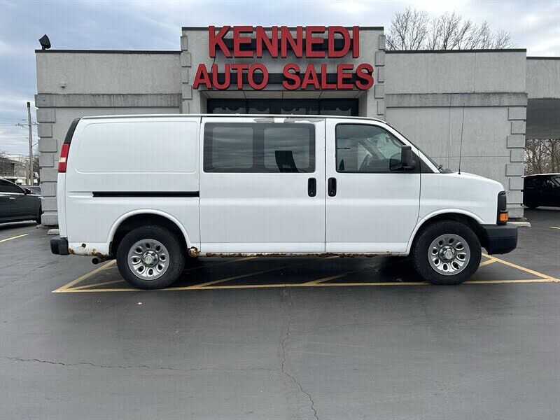 2012 CHEVROLET Express