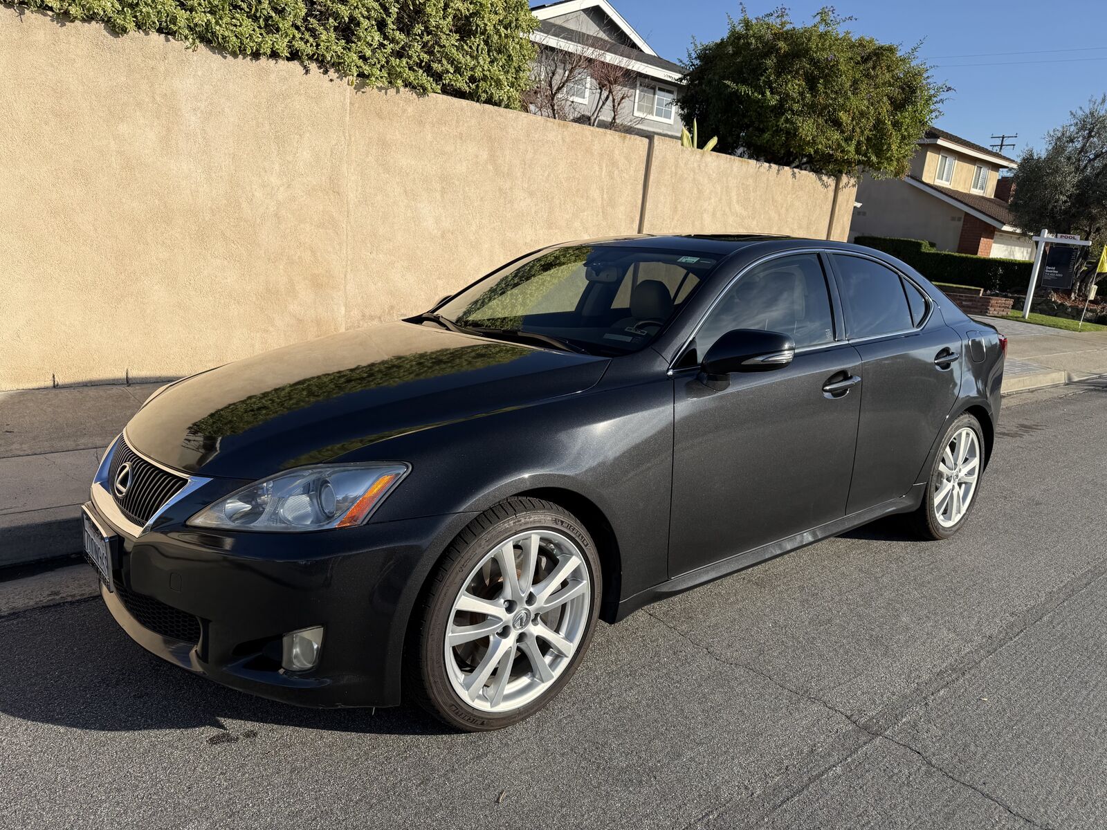 2010 LEXUS IS
