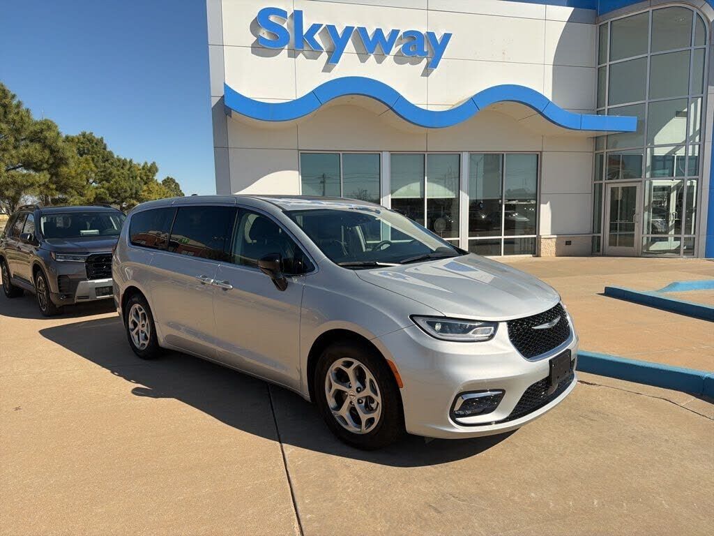 2024 CHRYSLER Pacifica