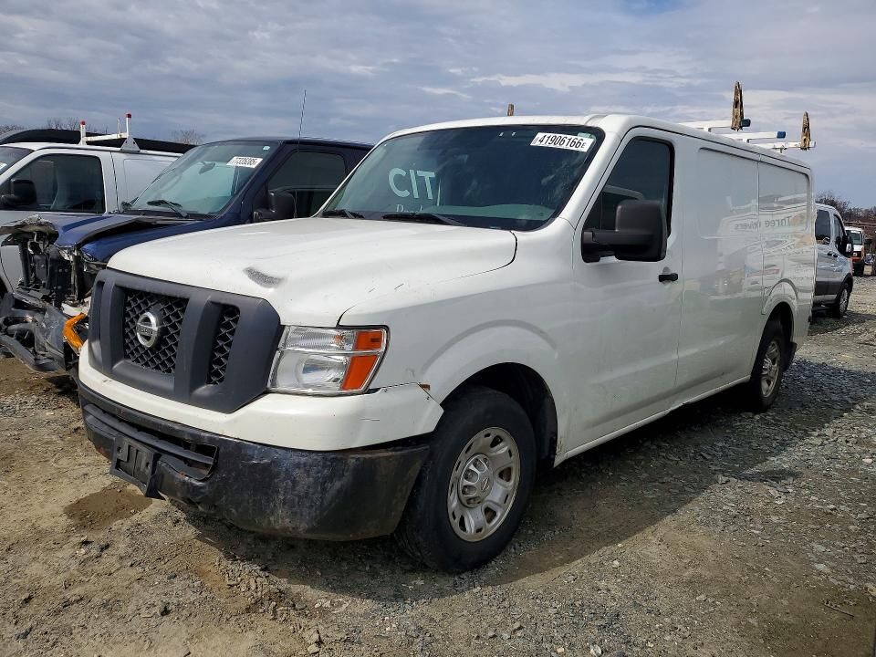 2013 NISSAN NV