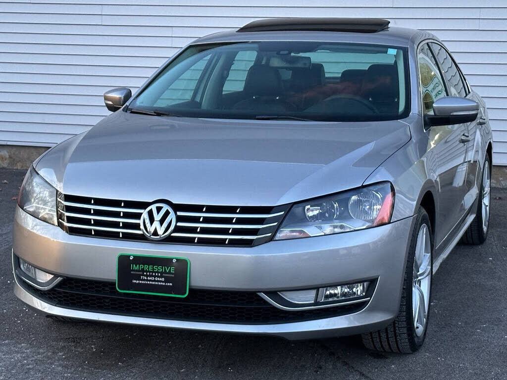 2014 VOLKSWAGEN Passat