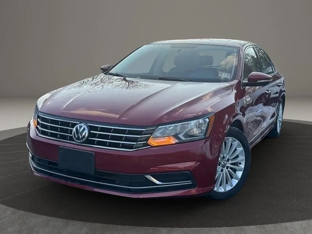 2017 VOLKSWAGEN Passat
