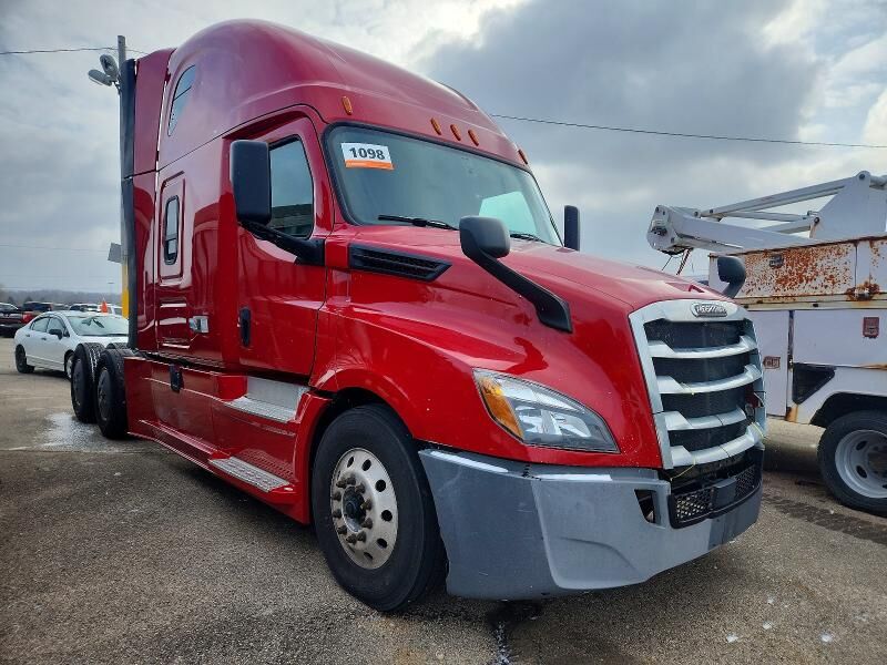 2019 FREIGHTLINER New Cascadia 126" Sleepercab