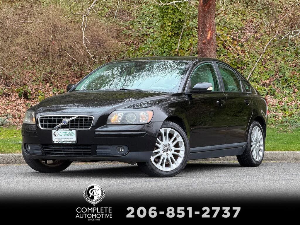2005 VOLVO S40