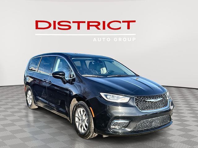 2024 CHRYSLER Pacifica