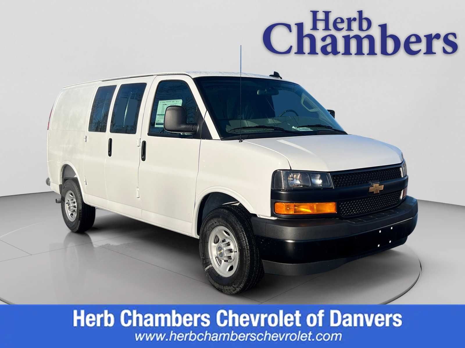 2025 CHEVROLET Express