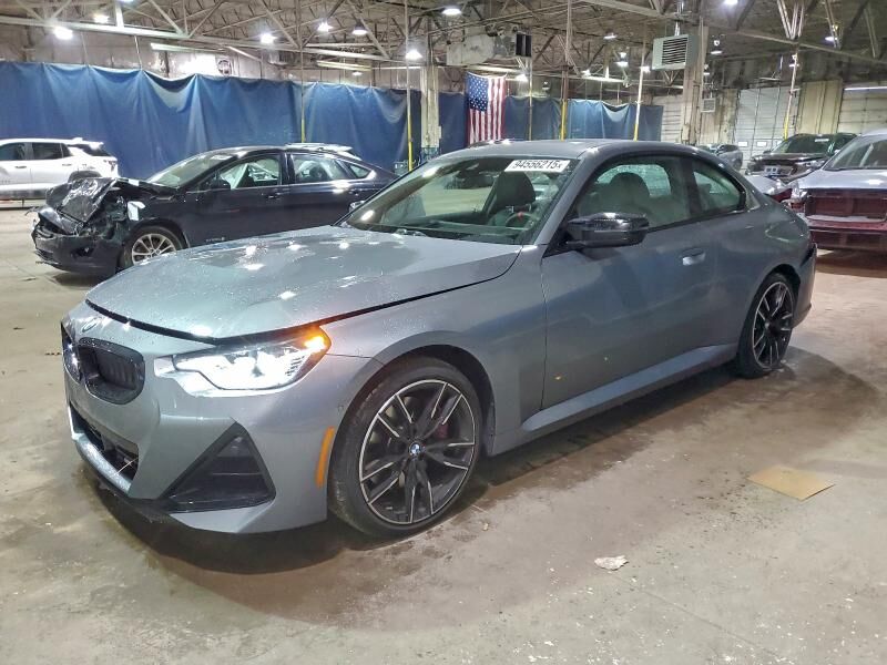 2025 BMW M2
