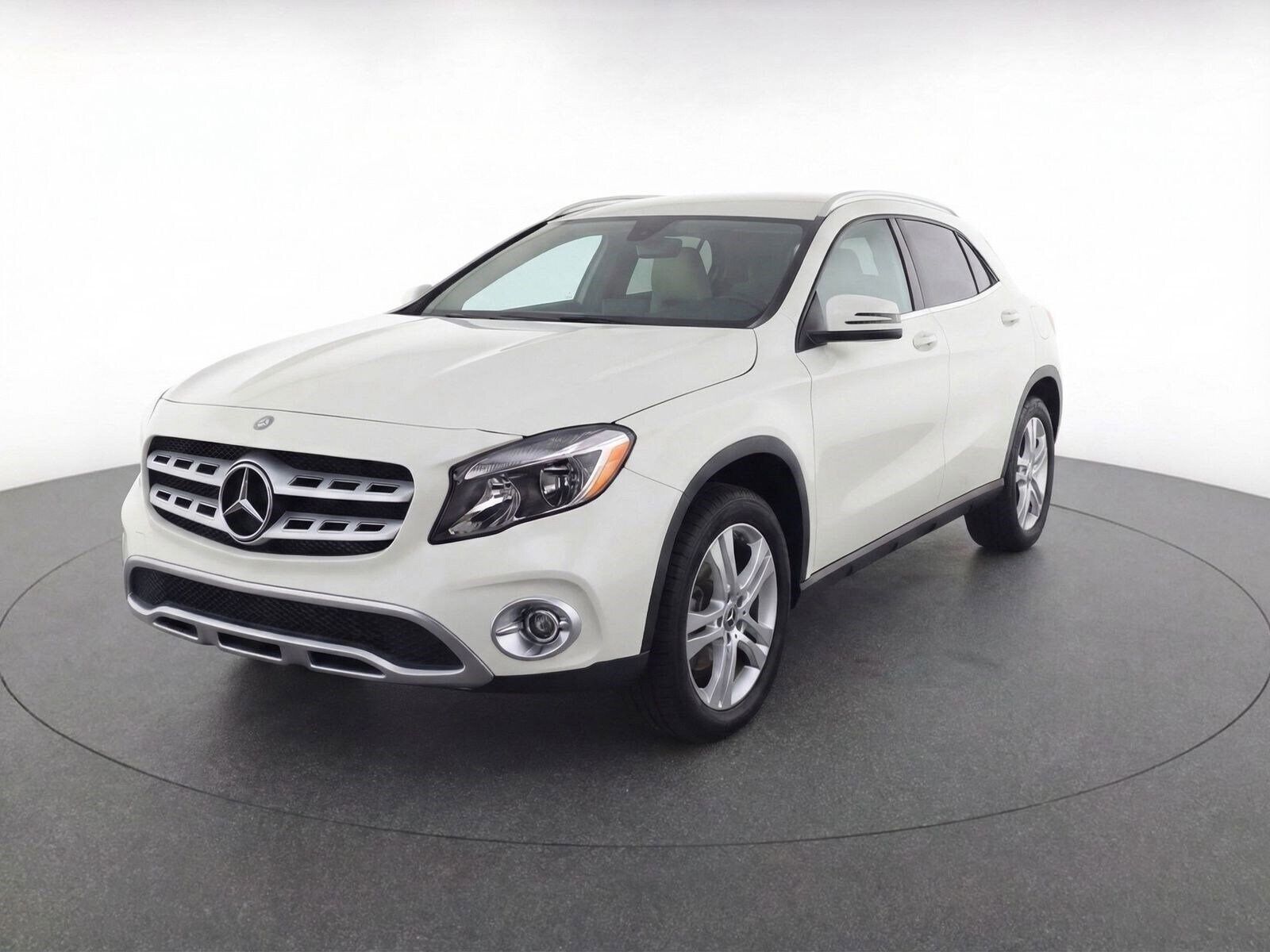 2020 MERCEDES-BENZ GLA-Class