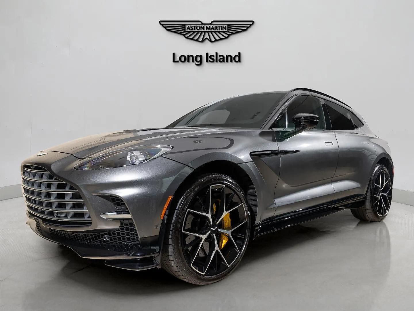 2026 ASTON MARTIN DBX
