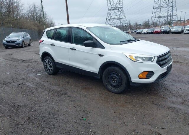 2017 FORD Escape