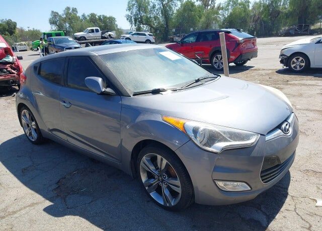 2012 HYUNDAI Veloster