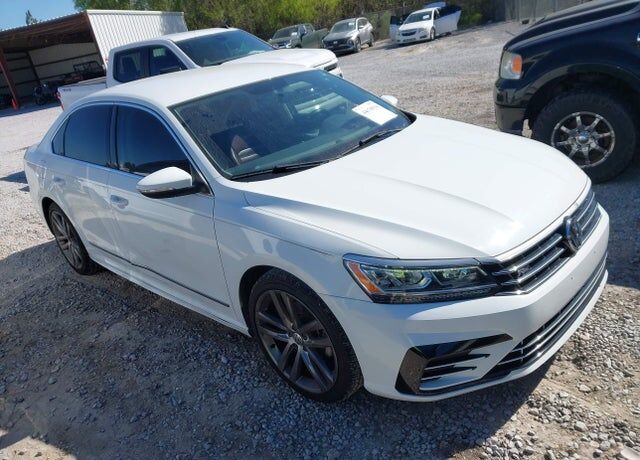 2016 VOLKSWAGEN Passat