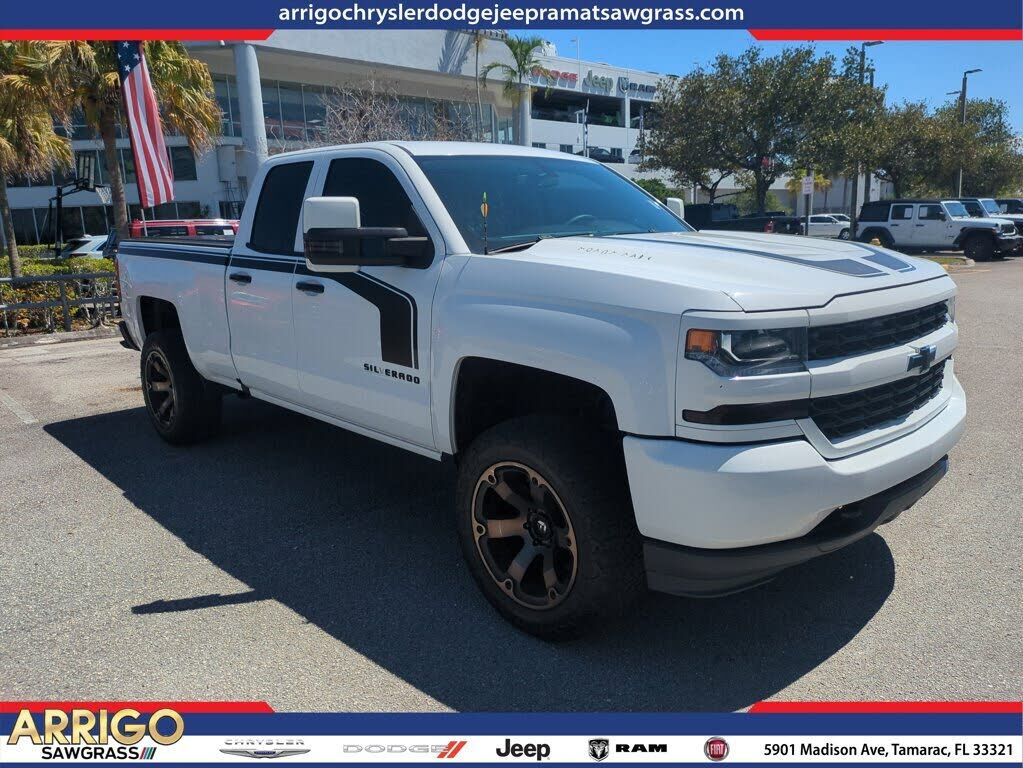 2017 CHEVROLET Silverado
