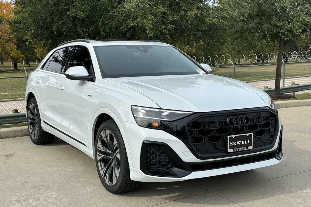 2026 Audi Q8