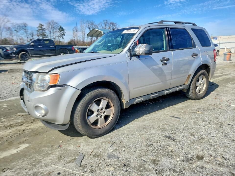 2010 FORD Escape