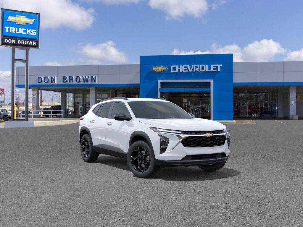 2026 CHEVROLET Trax