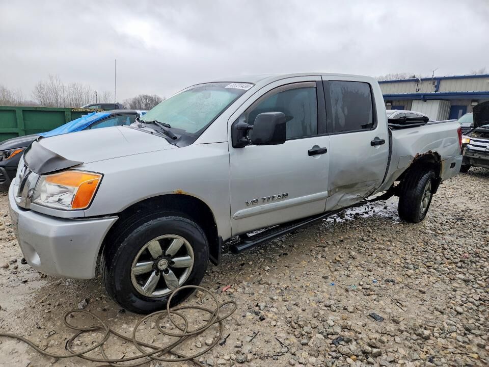 2011 NISSAN Titan