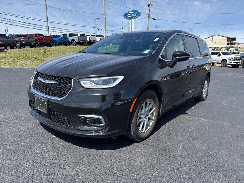 2025 CHRYSLER Pacifica