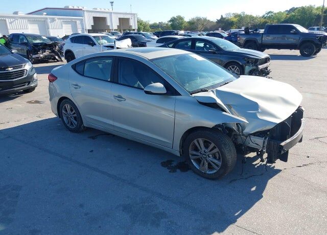 2018 HYUNDAI Elantra