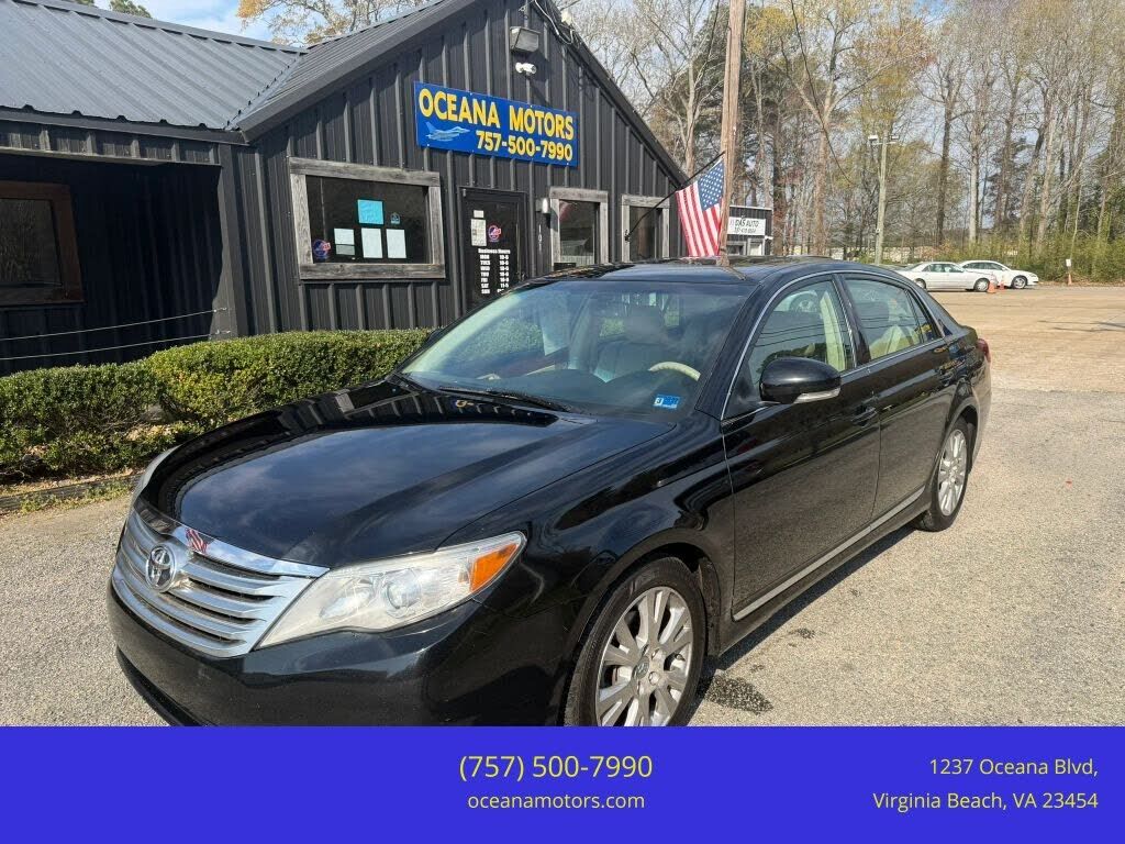 2011 TOYOTA Avalon