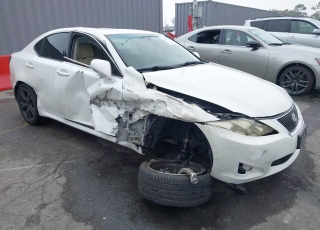 2009 LEXUS IS