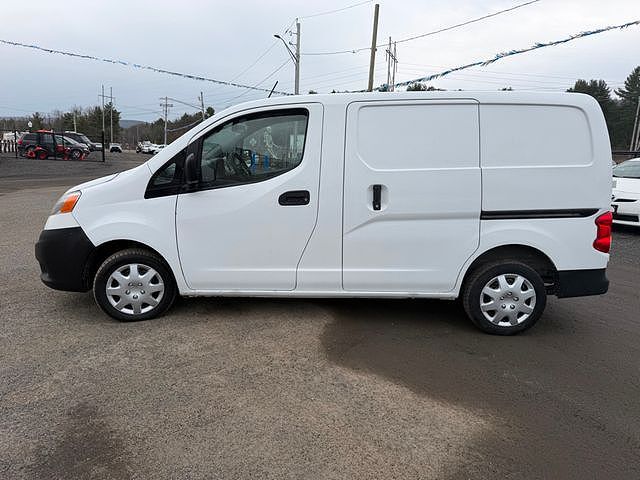 2017 NISSAN NV200