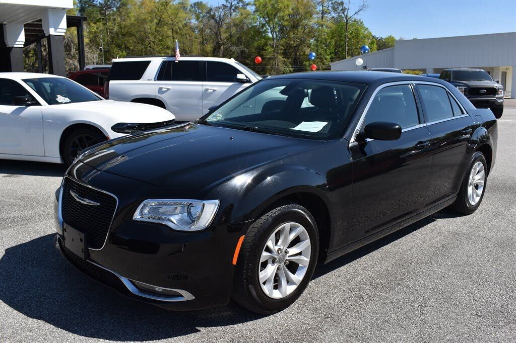 2015 CHRYSLER 300