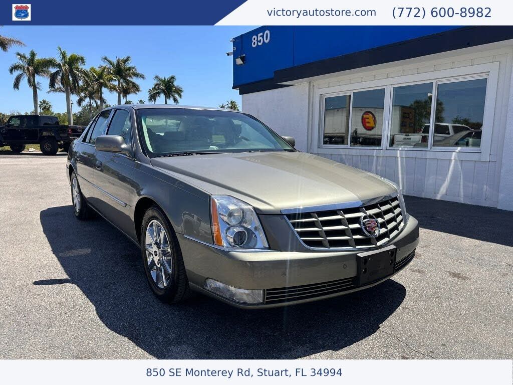 2011 CADILLAC DTS