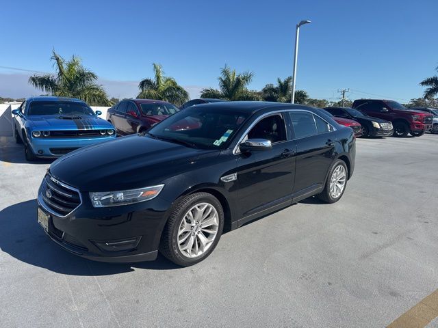 2016 FORD Taurus