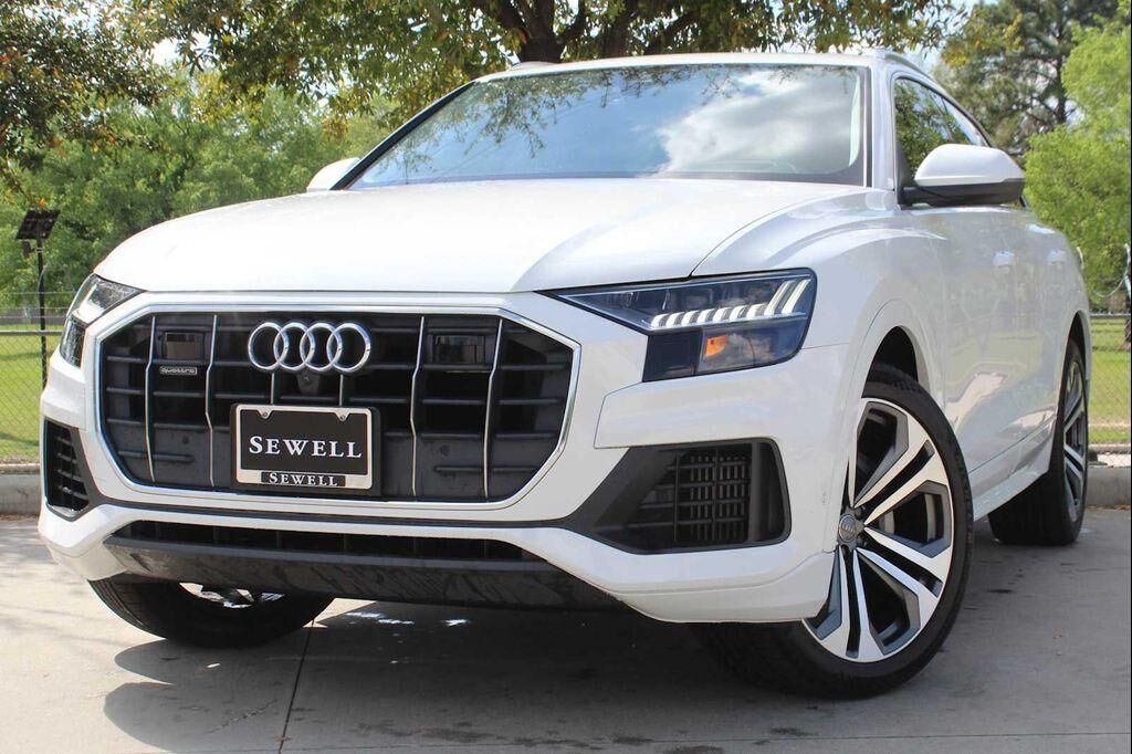 2020 AUDI Q8