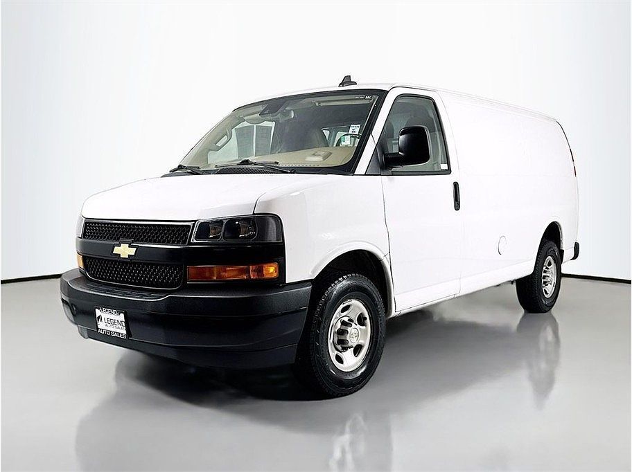 2021 CHEVROLET Express