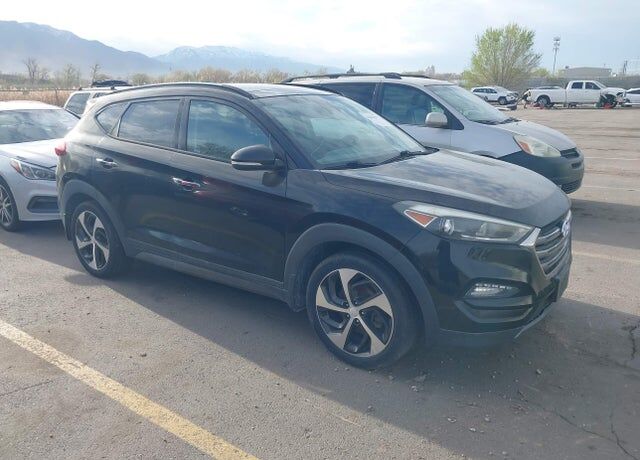 2016 HYUNDAI Tucson