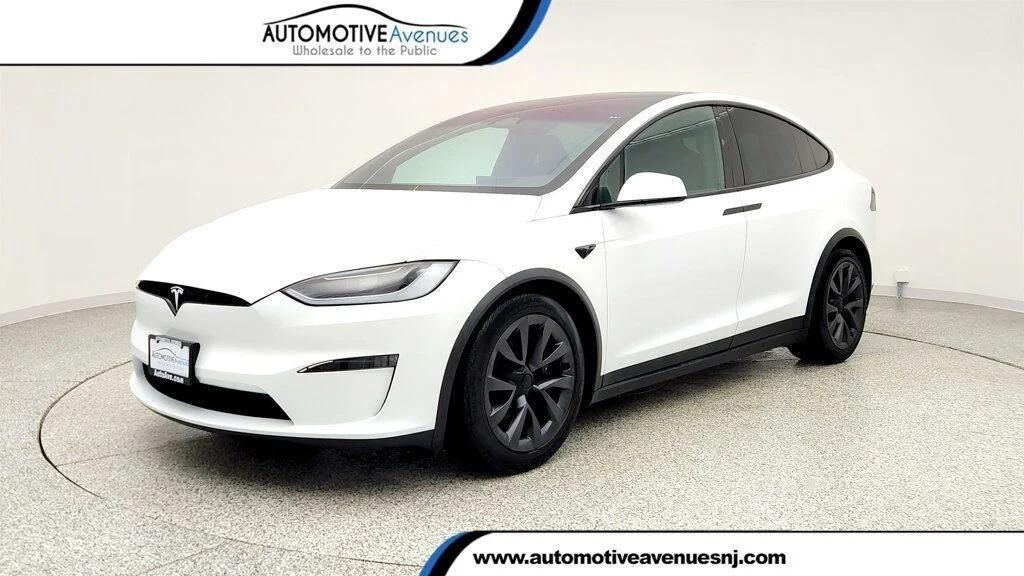 2024 TESLA Model X