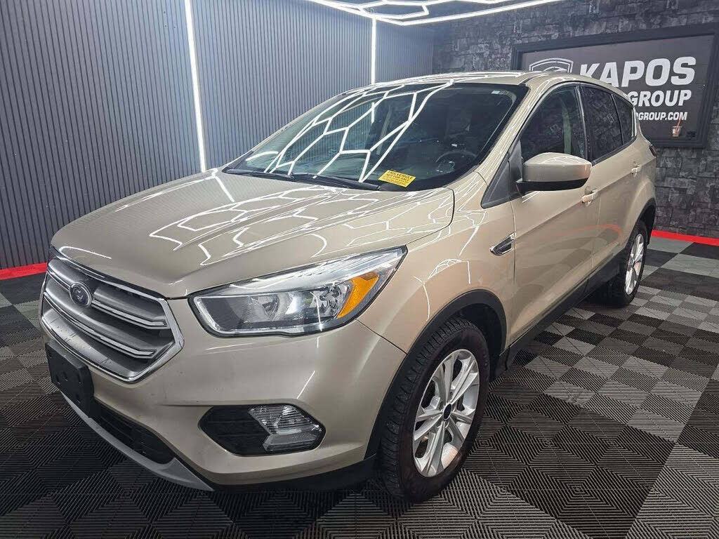 2017 FORD Escape