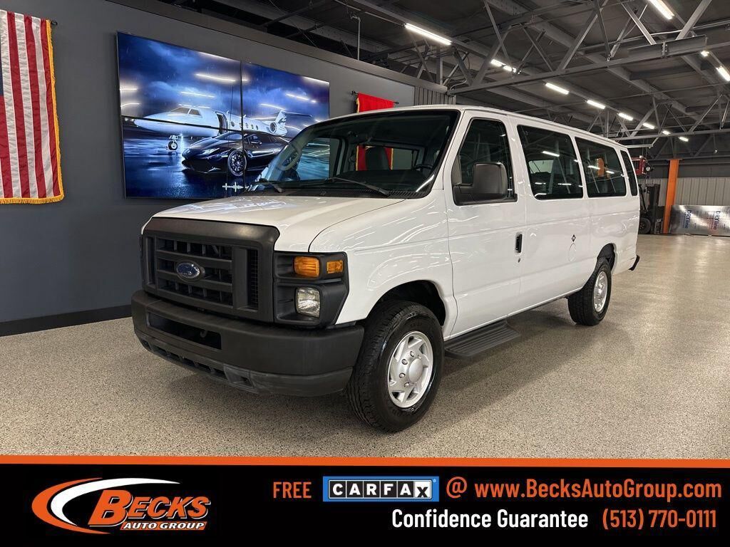 2011 FORD E-350